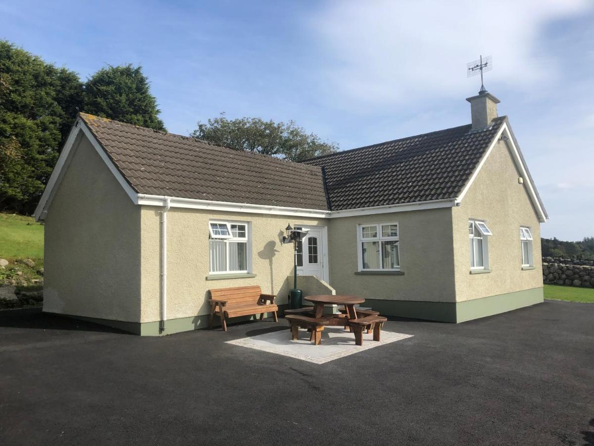 Carrick Lodge Mourne Mountains ニューリー エクステリア 写真