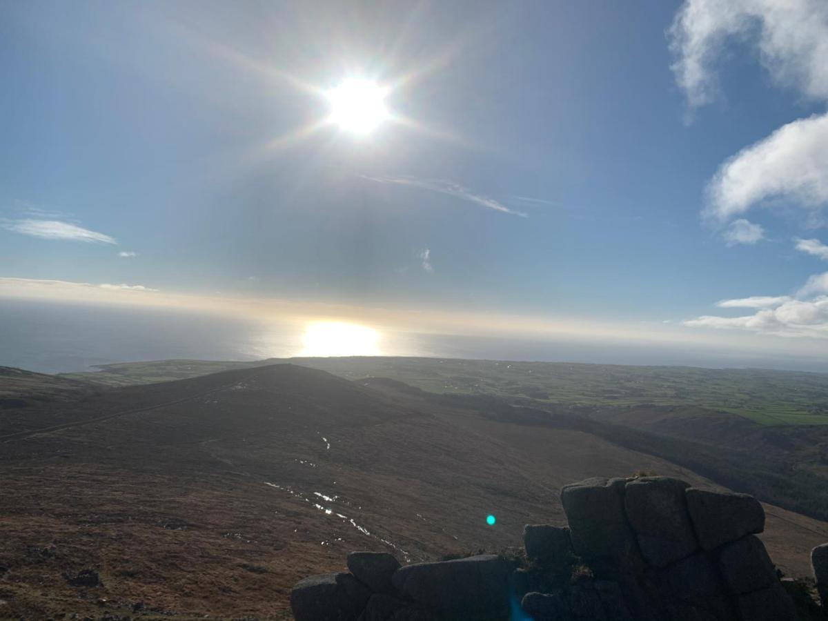 Carrick Lodge Mourne Mountains ニューリー エクステリア 写真
