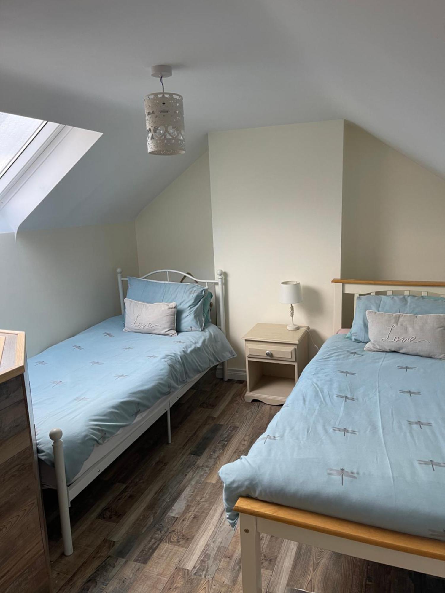 Carrick Lodge Mourne Mountains ニューリー エクステリア 写真